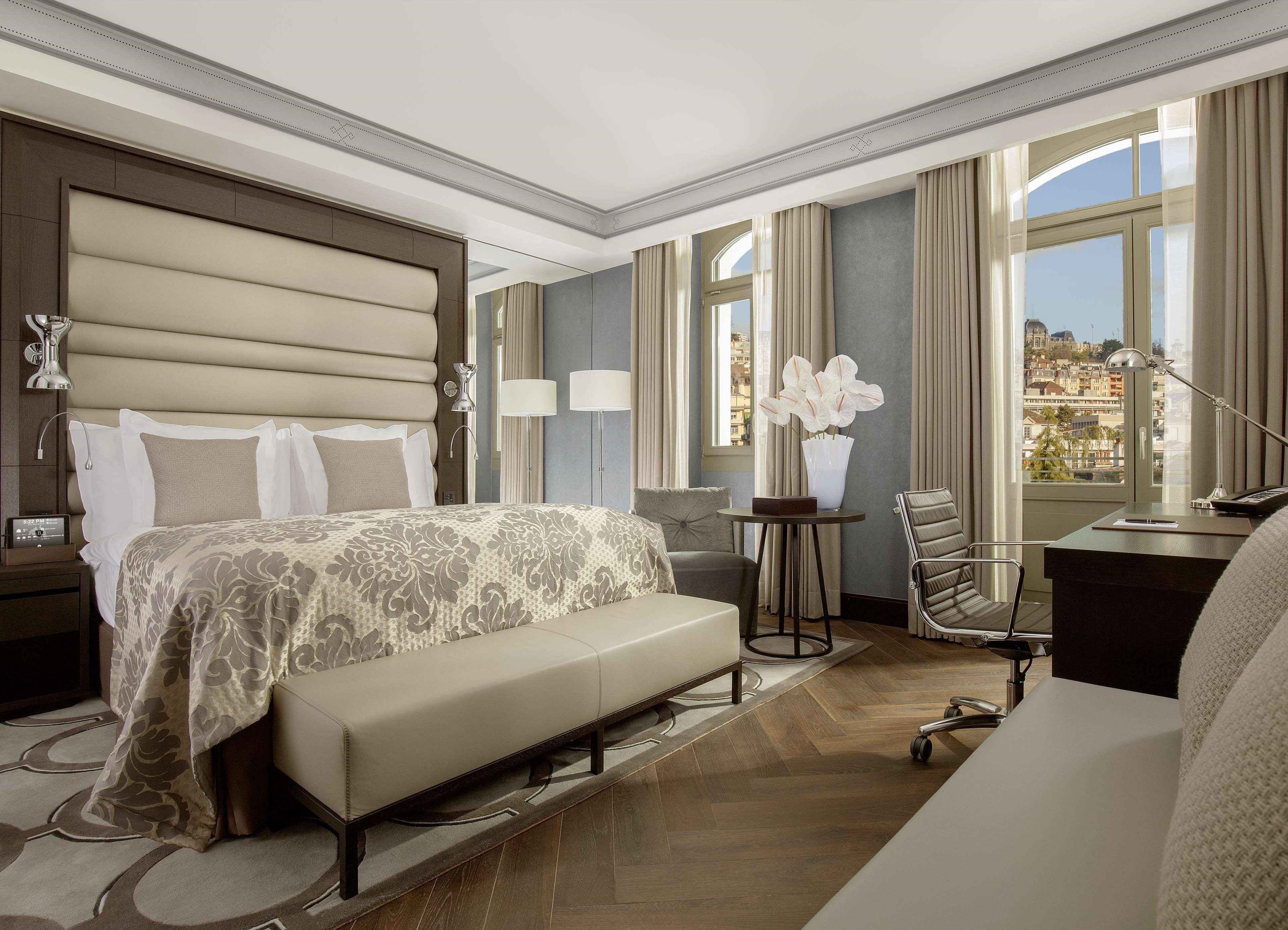 Royal Savoy &